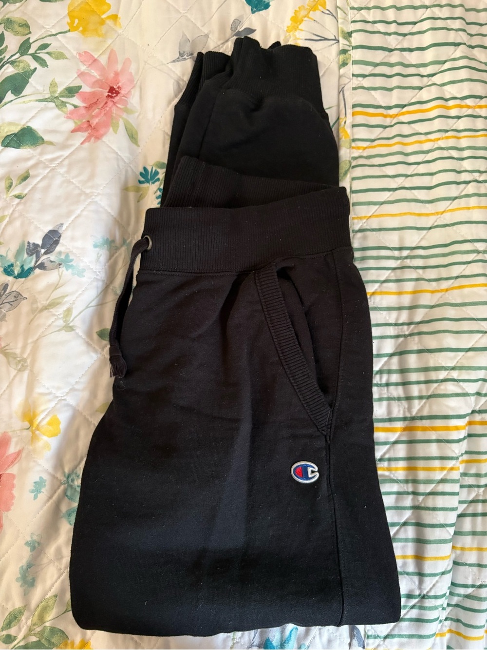 Champion woman Black Logo Jogger Sweatpants